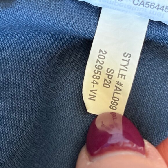 J. Crew Factory 7" Flex Khaki Short (Navy with Pink Flamingo Pattern) - Size 31 - Picture 5 of 6